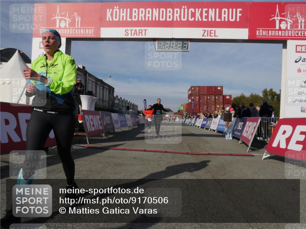 03.10.2025 - Köhlbrandbrückenlauf Matties Gatica Varas http://msf.ph/oto/9170506 03.10.2025 10:29:25 Ziel 1781, 1942, 2163, 2835 meine-sportfotos.de
