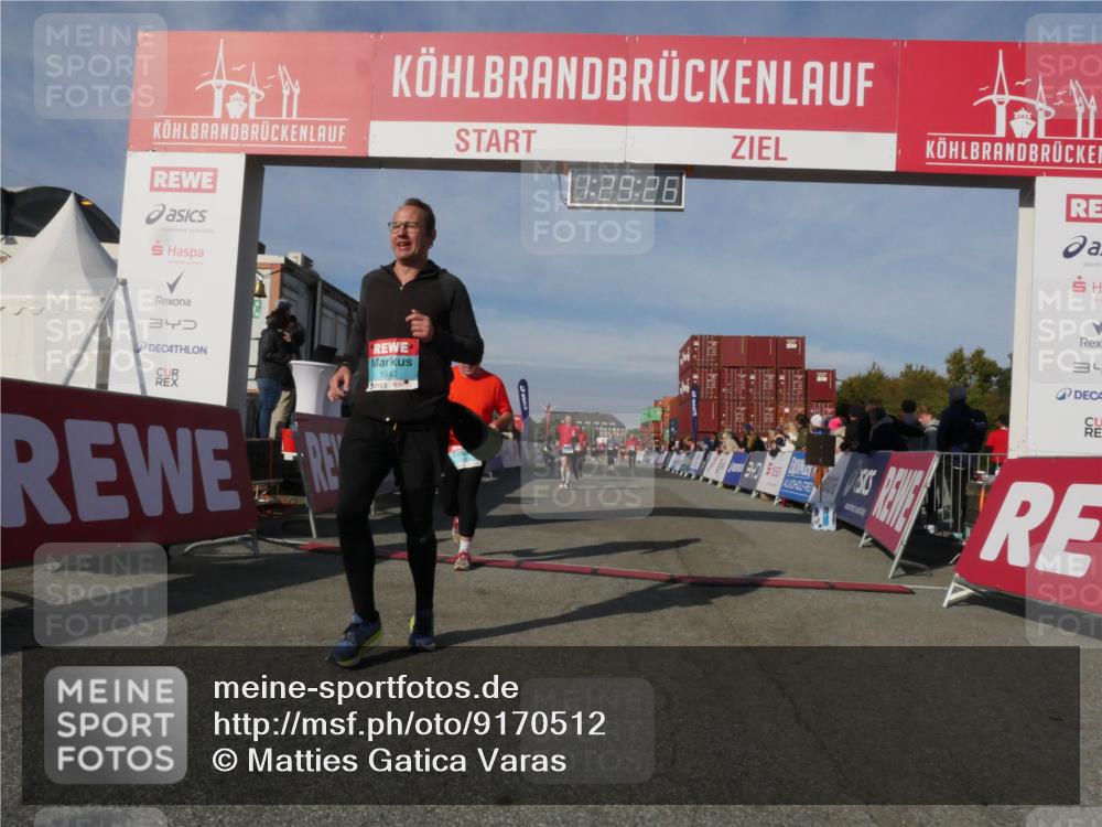03.10.2025 - Köhlbrandbrückenlauf Matties Gatica Varas http://msf.ph/oto/9170512 03.10.2025 10:29:28 Ziel 1781, 2163, 2258, 2321, 2835 meine-sportfotos.de