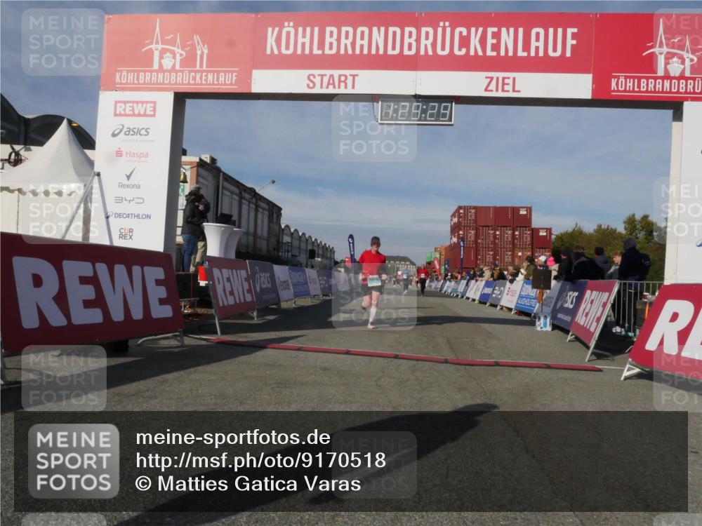 03.10.2025 - Köhlbrandbrückenlauf Matties Gatica Varas http://msf.ph/oto/9170518 03.10.2025 10:29:31 Ziel 1781, 2258, 2321, 2835 meine-sportfotos.de