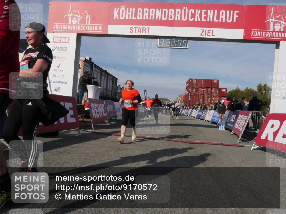 03.10.2025 - Köhlbrandbrückenlauf Matties Gatica Varas http://msf.ph/oto/9170572 03.10.2025 10:29:57 Ziel 1552, 1704, 2047, 2204, 2286, 2348, 2624, 2633, 3256, 3729 meine-sportfotos.de