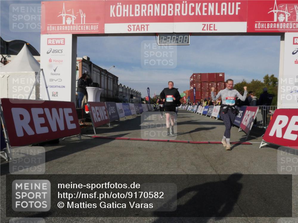 03.10.2025 - Köhlbrandbrückenlauf Matties Gatica Varas http://msf.ph/oto/9170582 03.10.2025 10:30:02 Ziel 1704, 2047, 2286, 2348, 2624, 2633, 3256 meine-sportfotos.de