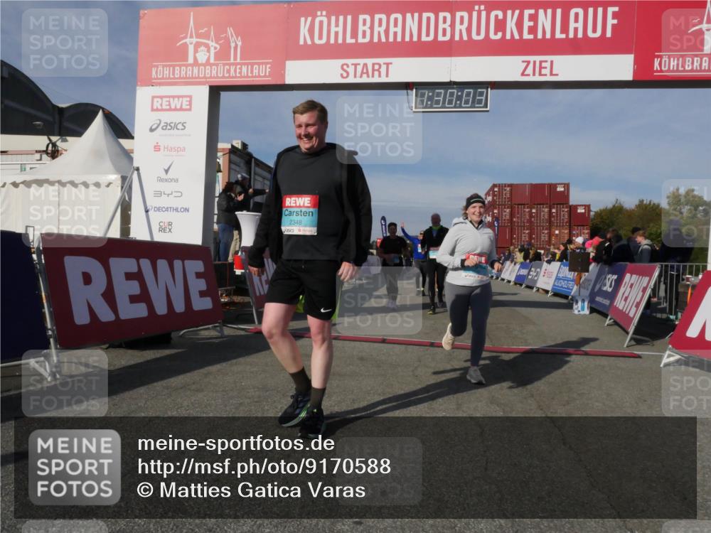 03.10.2025 - Köhlbrandbrückenlauf Matties Gatica Varas http://msf.ph/oto/9170588 03.10.2025 10:30:04 Ziel 1704, 2047, 2286, 2624, 2633, 2863, 2864, 2865, 3256 meine-sportfotos.de