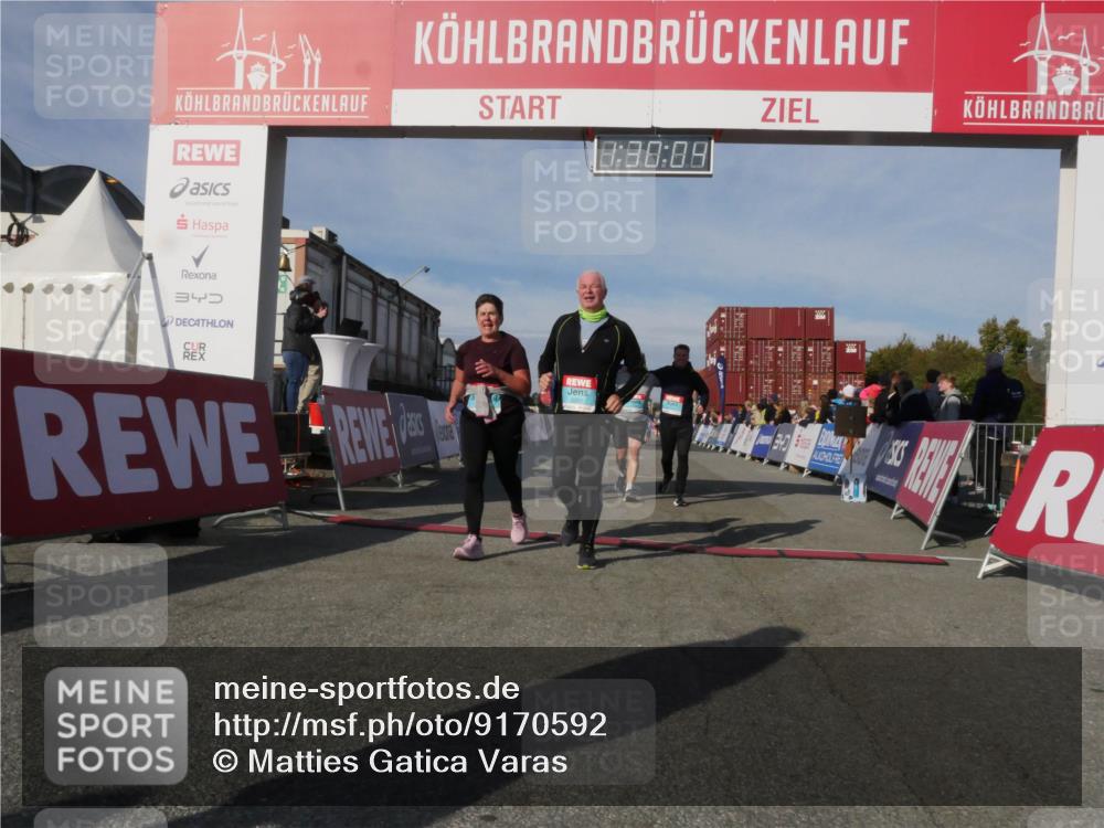 03.10.2025 - Köhlbrandbrückenlauf Matties Gatica Varas http://msf.ph/oto/9170592 03.10.2025 10:30:06 Ziel 1704, 2047, 2624, 2633, 2863, 2864, 2865, 3256 meine-sportfotos.de