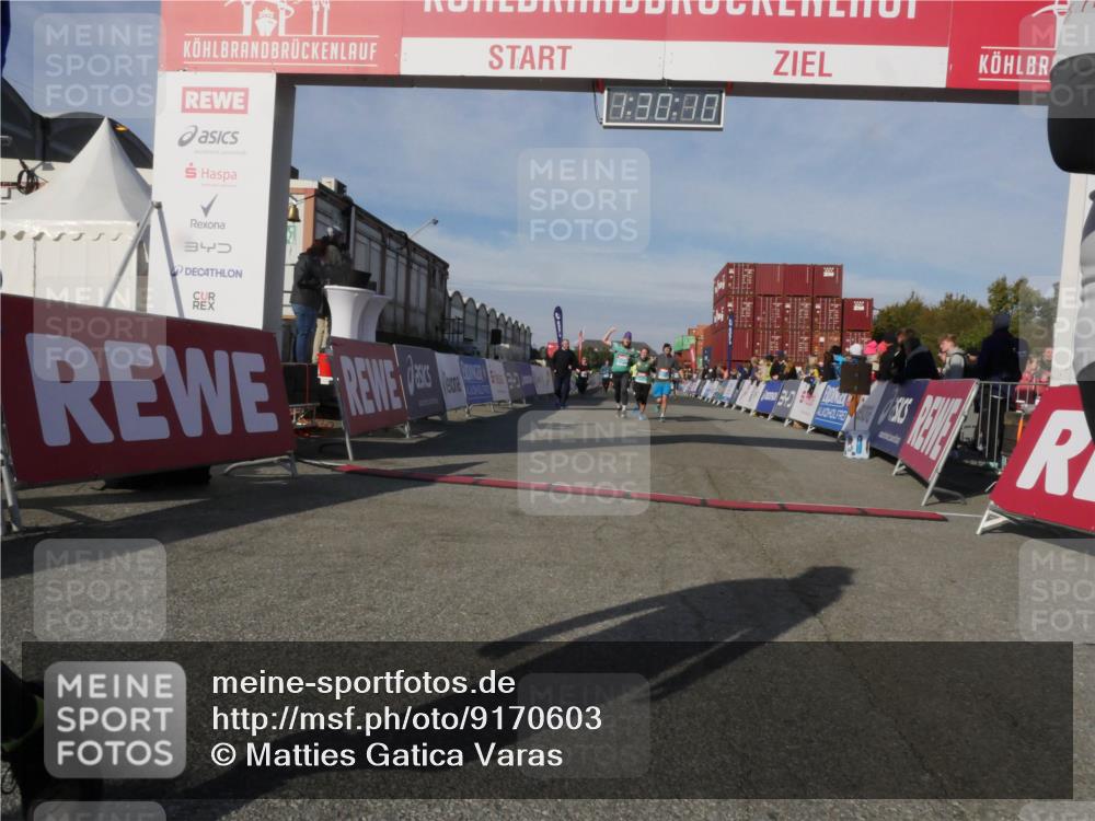 03.10.2025 - Köhlbrandbrückenlauf Matties Gatica Varas http://msf.ph/oto/9170603 03.10.2025 10:30:12 Ziel 1589, 2067, 2280, 2325, 2326, 2863, 2864, 2865, 3607 meine-sportfotos.de