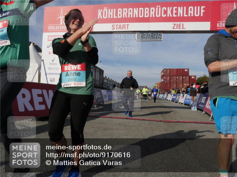 03.10.2025 - Köhlbrandbrückenlauf Matties Gatica Varas http://msf.ph/oto/9170616 03.10.2025 10:30:18 Ziel 1589, 2067, 2092, 2112, 2280, 2325, 2326, 2763, 3607, 3657, 3819 meine-sportfotos.de