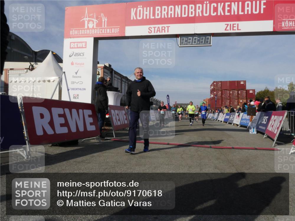 03.10.2025 - Köhlbrandbrückenlauf Matties Gatica Varas http://msf.ph/oto/9170618 03.10.2025 10:30:19 Ziel 1589, 2067, 2092, 2112, 2280, 2325, 2326, 2763, 3607, 3657, 3819 meine-sportfotos.de
