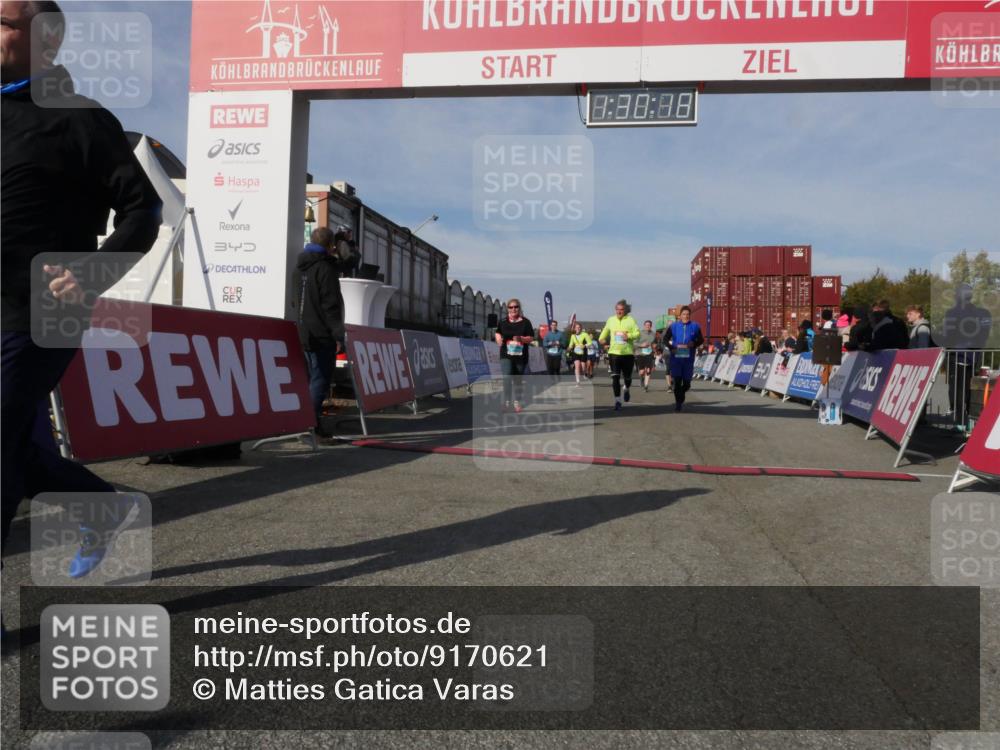 03.10.2025 - Köhlbrandbrückenlauf Matties Gatica Varas http://msf.ph/oto/9170621 03.10.2025 10:30:20 Ziel 1358, 2067, 2092, 2112, 2280, 2325, 2326, 2763, 3607, 3657, 3819 meine-sportfotos.de