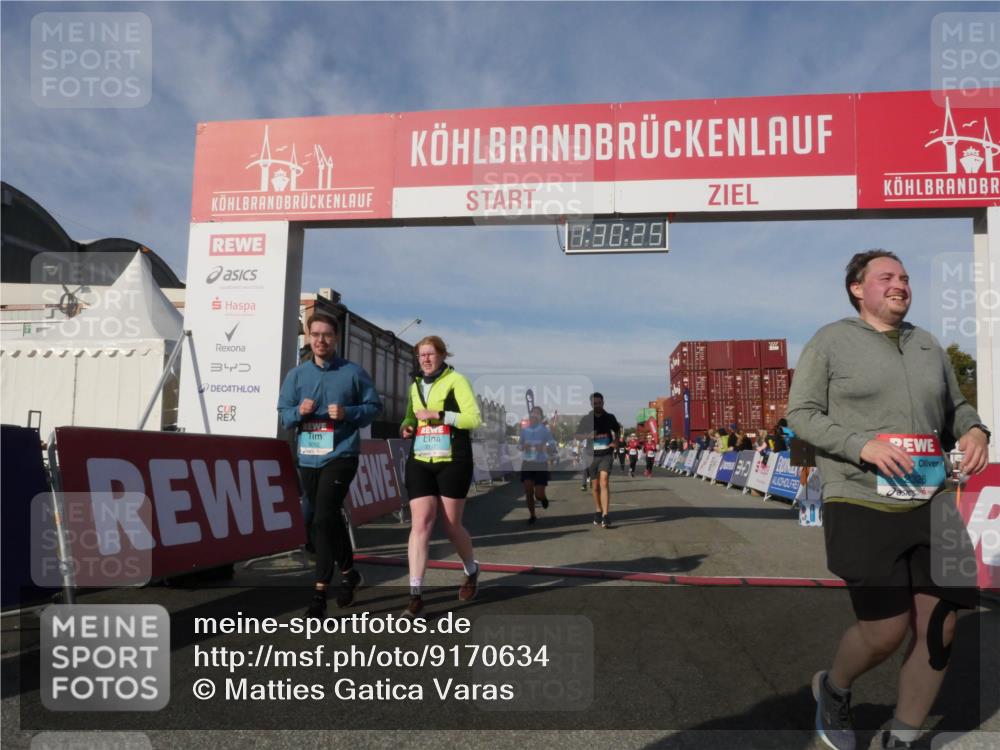 03.10.2025 - Köhlbrandbrückenlauf Matties Gatica Varas http://msf.ph/oto/9170634 03.10.2025 10:30:26 Ziel 1358, 2267, 2497, 2498, 2726, 2727, 2763, 3657, 3784, 3819 meine-sportfotos.de