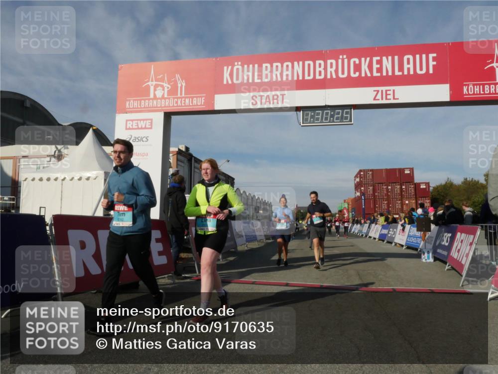 03.10.2025 - Köhlbrandbrückenlauf Matties Gatica Varas http://msf.ph/oto/9170635 03.10.2025 10:30:27 Ziel 1358, 2267, 2497, 2498, 2726, 2727, 2763, 3657, 3784, 3819 meine-sportfotos.de