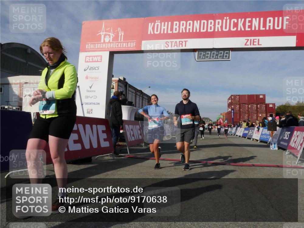03.10.2025 - Köhlbrandbrückenlauf Matties Gatica Varas http://msf.ph/oto/9170638 03.10.2025 10:30:28 Ziel 1358, 2267, 2497, 2498, 2726, 2727, 3657, 3784, 3819 meine-sportfotos.de
