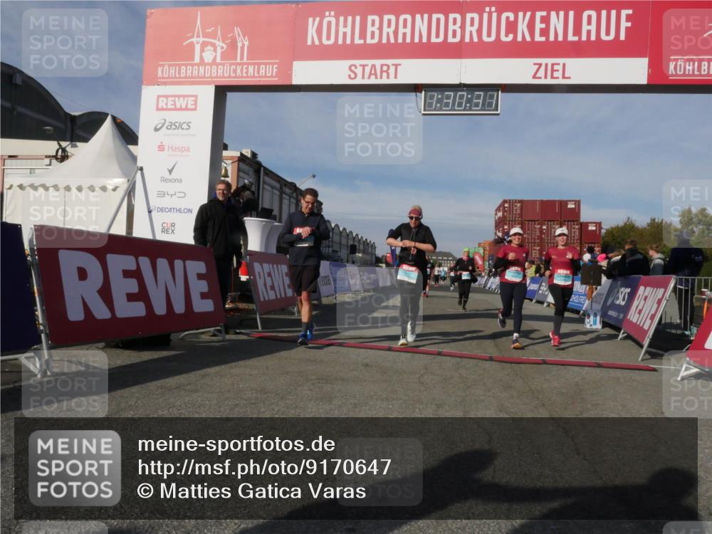 03.10.2025 - Köhlbrandbrückenlauf Matties Gatica Varas http://msf.ph/oto/9170647 03.10.2025 10:30:33 Ziel 2267, 2342, 2343, 2386, 2497, 2498, 2726, 2727, 3784 meine-sportfotos.de