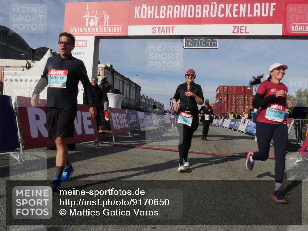 03.10.2025 - Köhlbrandbrückenlauf Matties Gatica Varas http://msf.ph/oto/9170650 03.10.2025 10:30:34 Ziel 2267, 2342, 2343, 2386, 2497, 2498 meine-sportfotos.de
