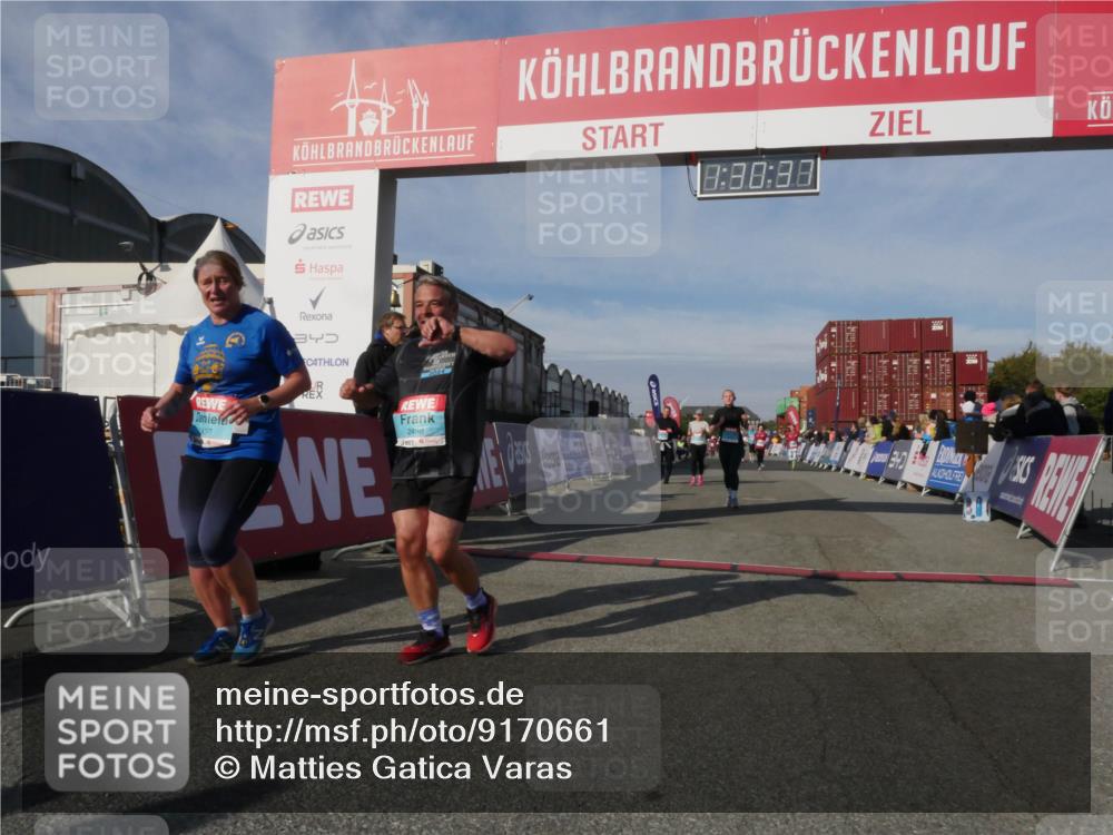 03.10.2025 - Köhlbrandbrückenlauf Matties Gatica Varas http://msf.ph/oto/9170661 03.10.2025 10:30:39 Ziel 2342, 2343, 2386, 2533, 2554 meine-sportfotos.de