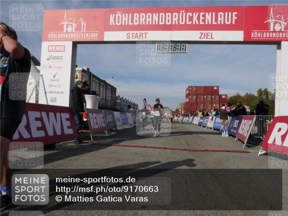 03.10.2025 - Köhlbrandbrückenlauf Matties Gatica Varas http://msf.ph/oto/9170663 03.10.2025 10:30:40 Ziel 2342, 2343, 2386, 2533, 2554 meine-sportfotos.de