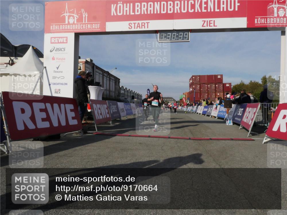 03.10.2025 - Köhlbrandbrückenlauf Matties Gatica Varas http://msf.ph/oto/9170664 03.10.2025 10:30:41 Ziel 2063, 2342, 2343, 2386, 2441, 2533, 2554 meine-sportfotos.de