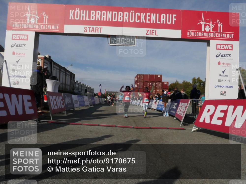 03.10.2025 - Köhlbrandbrückenlauf Matties Gatica Varas http://msf.ph/oto/9170675 03.10.2025 10:30:46 Ziel 1098, 2037, 2063, 2441, 2533, 2554, 3129, 3701 meine-sportfotos.de