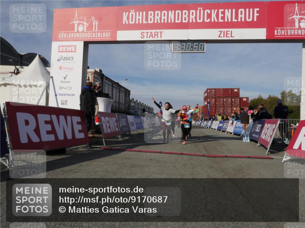 03.10.2025 - Köhlbrandbrückenlauf Matties Gatica Varas http://msf.ph/oto/9170687 03.10.2025 10:30:52 Ziel 1096, 1097, 1098, 2037, 2063, 2388, 2441, 2725, 3129, 3701 meine-sportfotos.de
