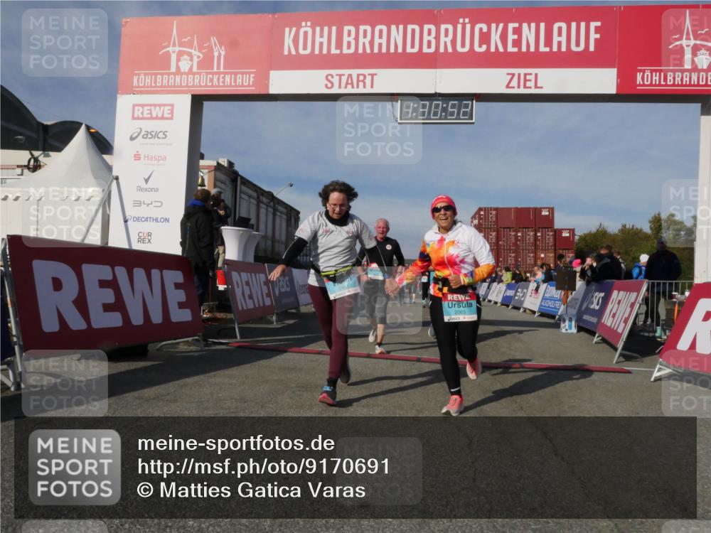 03.10.2025 - Köhlbrandbrückenlauf Matties Gatica Varas http://msf.ph/oto/9170691 03.10.2025 10:30:54 Ziel 1096, 1097, 1098, 2037, 2252, 2388, 2725, 3129, 3701 meine-sportfotos.de