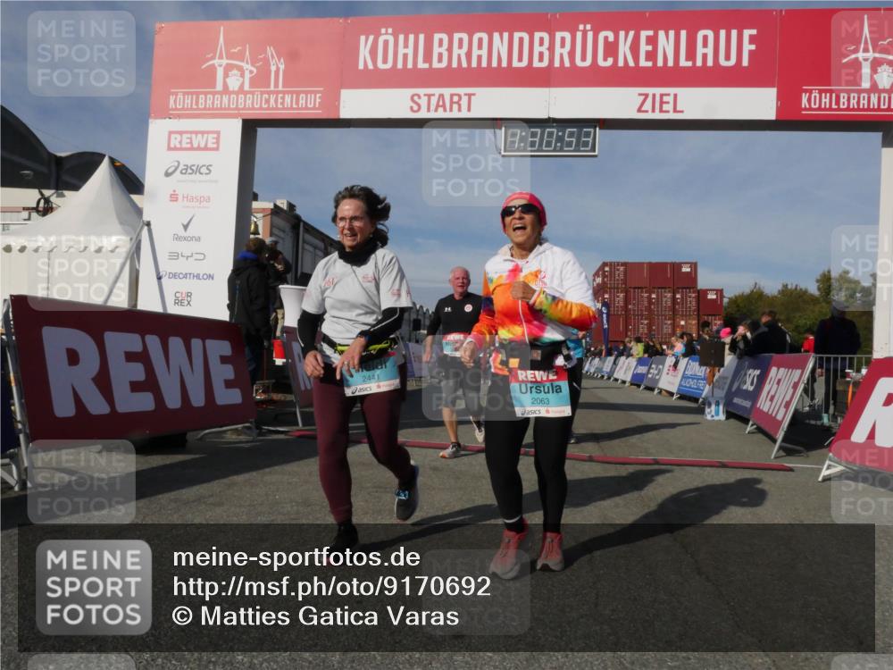 03.10.2025 - Köhlbrandbrückenlauf Matties Gatica Varas http://msf.ph/oto/9170692 03.10.2025 10:30:54 Ziel 1096, 1097, 1098, 2037, 2252, 2388, 2725, 3129, 3701 meine-sportfotos.de