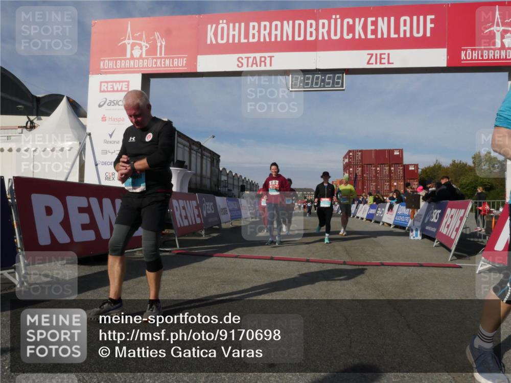 03.10.2025 - Köhlbrandbrückenlauf Matties Gatica Varas http://msf.ph/oto/9170698 03.10.2025 10:30:57 Ziel 1096, 1097, 1098, 2252, 2388, 2536, 2725, 2846, 3701 meine-sportfotos.de