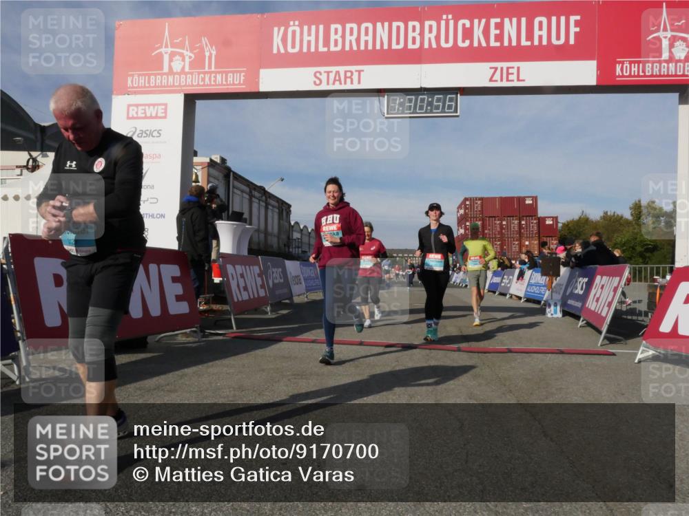03.10.2025 - Köhlbrandbrückenlauf Matties Gatica Varas http://msf.ph/oto/9170700 03.10.2025 10:30:58 Ziel 1096, 1097, 1098, 2252, 2388, 2536, 2725, 2846, 3701 meine-sportfotos.de