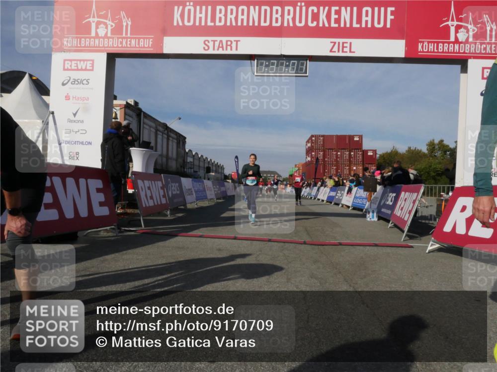 03.10.2025 - Köhlbrandbrückenlauf Matties Gatica Varas http://msf.ph/oto/9170709 03.10.2025 10:31:02 Ziel 2252, 2388, 2536, 2846, 3479, 3664 meine-sportfotos.de