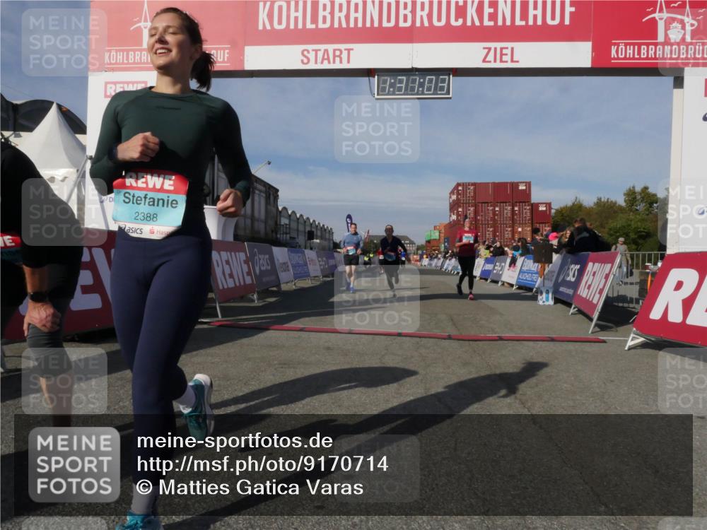 03.10.2025 - Köhlbrandbrückenlauf Matties Gatica Varas http://msf.ph/oto/9170714 03.10.2025 10:31:05 Ziel 2252, 2536, 2846, 2900, 3478, 3479, 3510, 3664 meine-sportfotos.de
