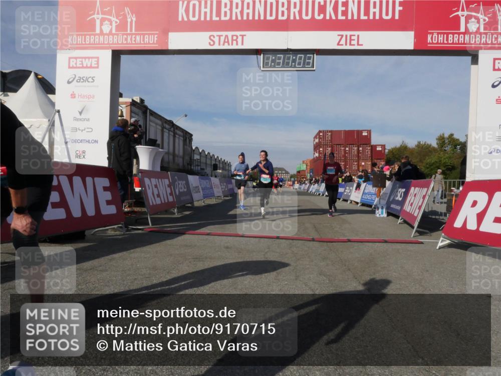 03.10.2025 - Köhlbrandbrückenlauf Matties Gatica Varas http://msf.ph/oto/9170715 03.10.2025 10:31:05 Ziel 2252, 2536, 2846, 2900, 3478, 3479, 3510, 3664 meine-sportfotos.de