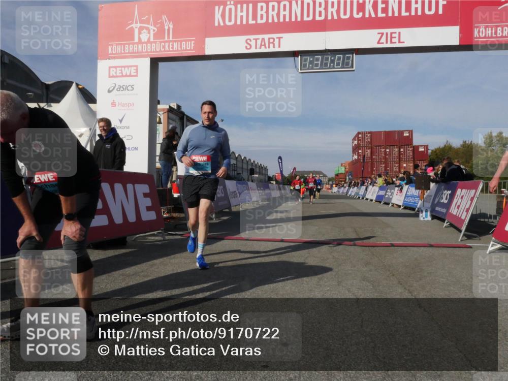03.10.2025 - Köhlbrandbrückenlauf Matties Gatica Varas http://msf.ph/oto/9170722 03.10.2025 10:31:09 Ziel 1763, 2900, 3478, 3479, 3510, 3664 meine-sportfotos.de
