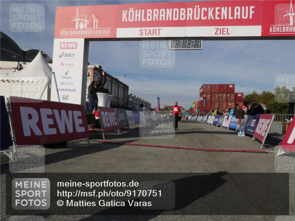 03.10.2025 - Köhlbrandbrückenlauf Matties Gatica Varas http://msf.ph/oto/9170751 03.10.2025 10:31:23 Ziel 2205, 2468, 3663 meine-sportfotos.de