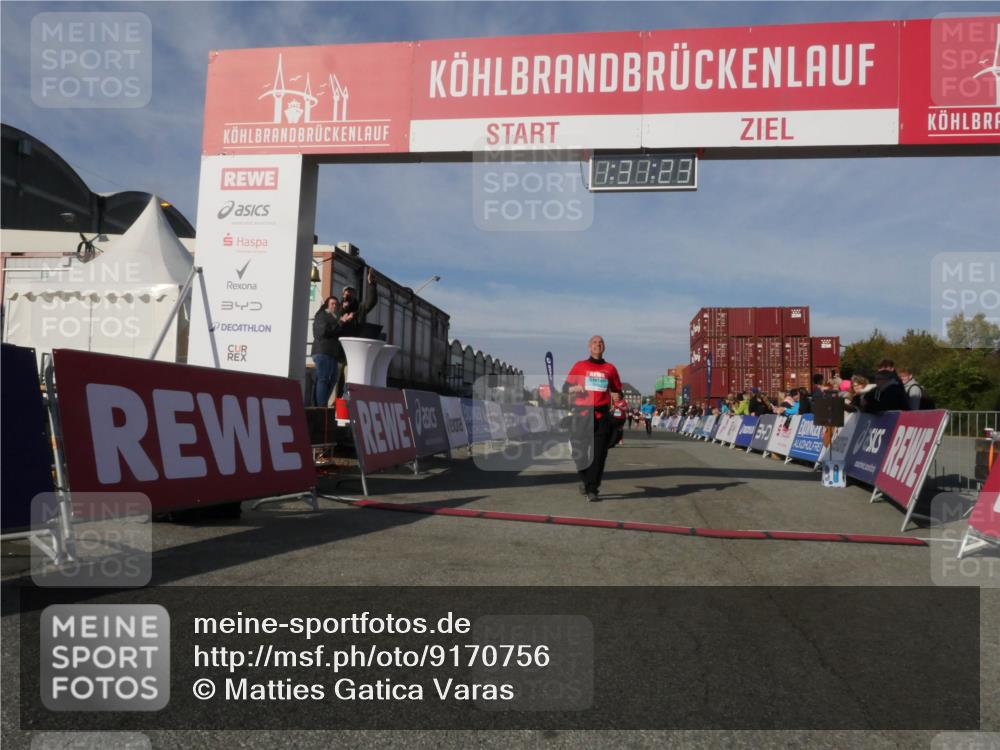 03.10.2025 - Köhlbrandbrückenlauf Matties Gatica Varas http://msf.ph/oto/9170756 03.10.2025 10:31:25 Ziel 2205, 2468, 3072, 3663 meine-sportfotos.de