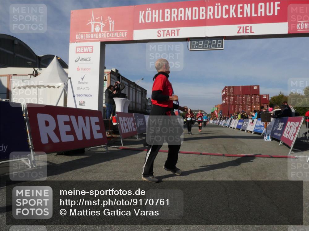 03.10.2025 - Köhlbrandbrückenlauf Matties Gatica Varas http://msf.ph/oto/9170761 03.10.2025 10:31:27 Ziel 2205, 2443, 3072, 3663 meine-sportfotos.de