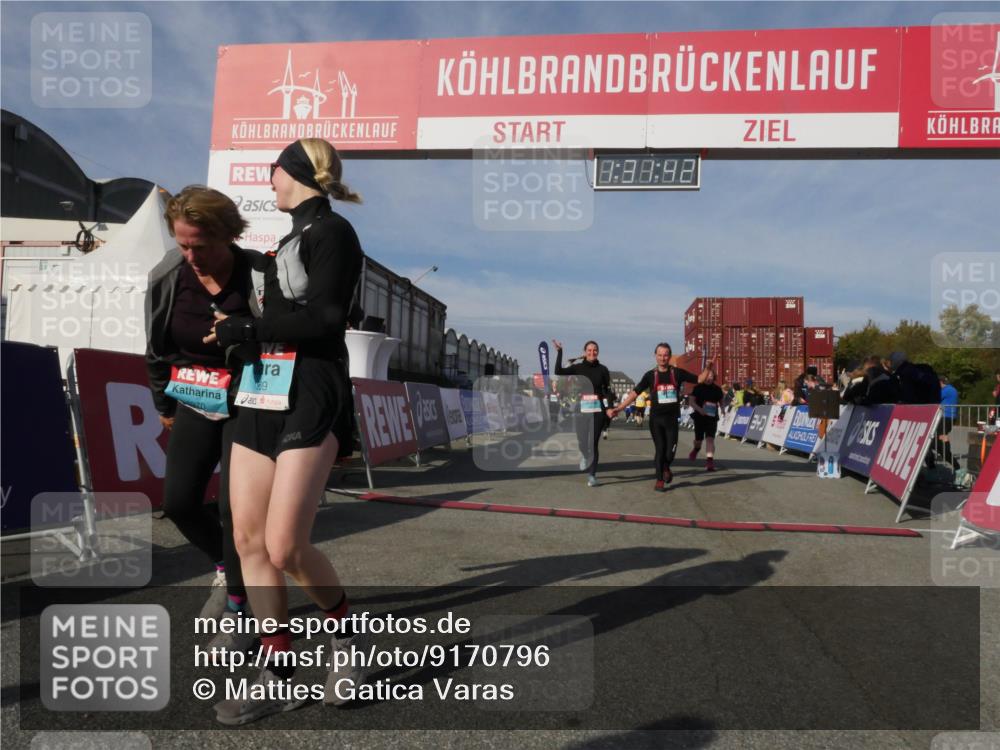 03.10.2025 - Köhlbrandbrückenlauf Matties Gatica Varas http://msf.ph/oto/9170796 03.10.2025 10:31:44 Ziel 1927, 2385, 2462, 2463, 2504, 2518, 2595, 2596, 2973, 2976, 3383, 3384 meine-sportfotos.de