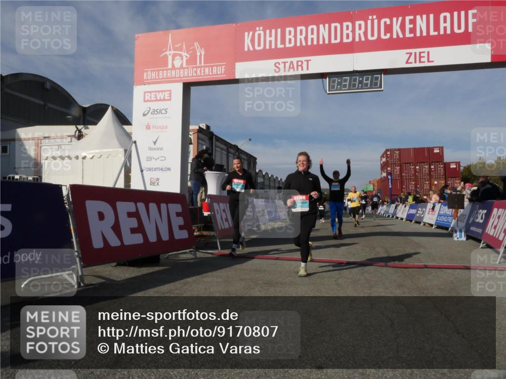 03.10.2025 - Köhlbrandbrückenlauf Matties Gatica Varas http://msf.ph/oto/9170807 03.10.2025 10:31:49 Ziel 1927, 2058, 2272, 2332, 2385, 2398, 2462, 2463, 2518, 2595, 2596, 2634, 2973, 2976 meine-sportfotos.de
