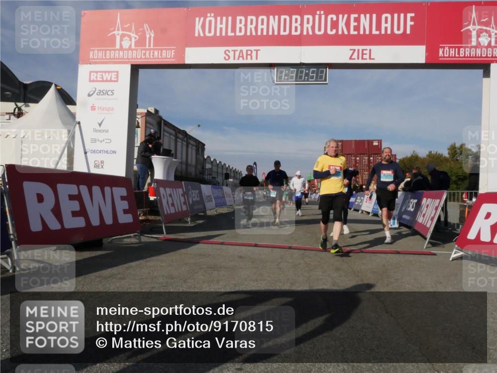 03.10.2025 - Köhlbrandbrückenlauf Matties Gatica Varas http://msf.ph/oto/9170815 03.10.2025 10:31:53 Ziel 1927, 2058, 2265, 2272, 2332, 2379, 2398, 2491, 2518, 2595, 2596, 2634, 2966, 2967, 2973, 2976 meine-sportfotos.de