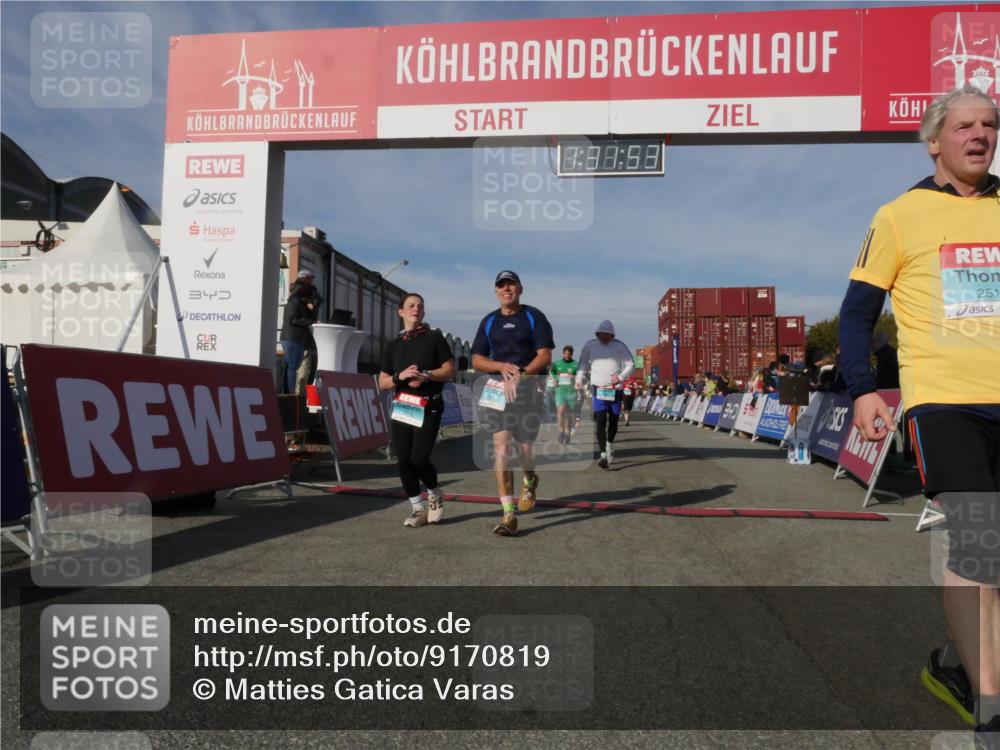 03.10.2025 - Köhlbrandbrückenlauf Matties Gatica Varas http://msf.ph/oto/9170819 03.10.2025 10:31:55 Ziel 1700, 1927, 2058, 2265, 2272, 2332, 2379, 2398, 2491, 2634, 2830, 2966, 2967, 2973 meine-sportfotos.de