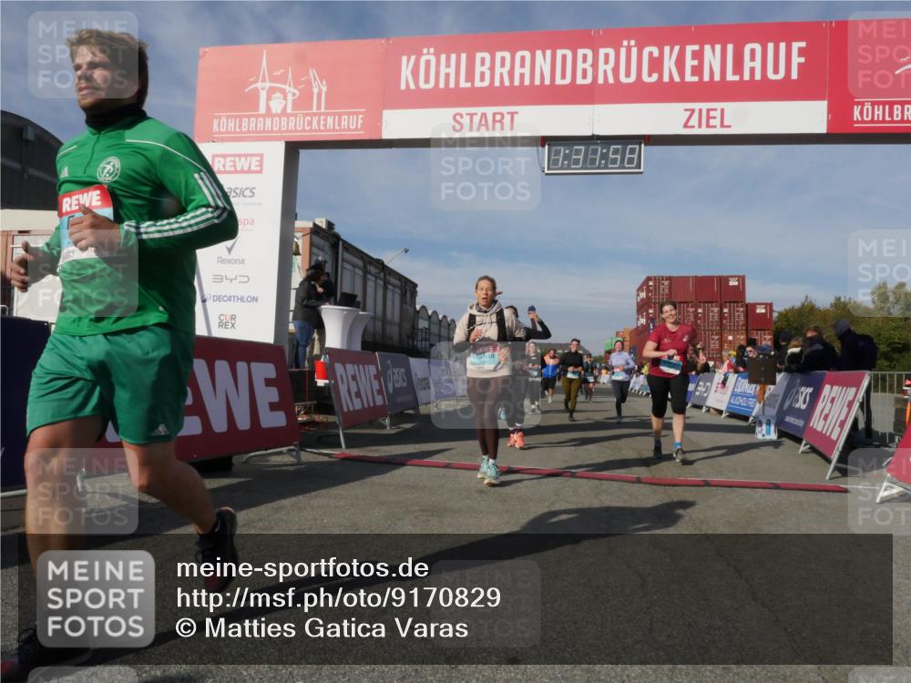 03.10.2025 - Köhlbrandbrückenlauf Matties Gatica Varas http://msf.ph/oto/9170829 03.10.2025 10:32:00 Ziel 1700, 2265, 2272, 2332, 2379, 2491, 2634, 2830, 2966, 2967, 3122 meine-sportfotos.de