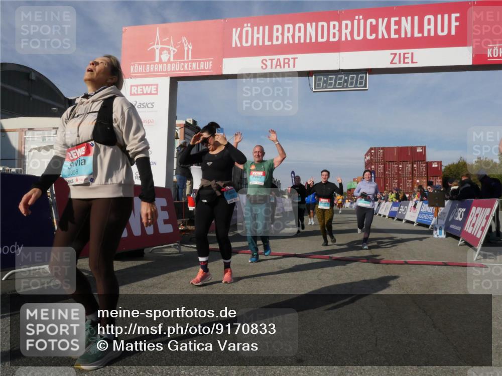 03.10.2025 - Köhlbrandbrückenlauf Matties Gatica Varas http://msf.ph/oto/9170833 03.10.2025 10:32:02 Ziel 1700, 2265, 2379, 2491, 2830, 2966, 2967, 3122 meine-sportfotos.de
