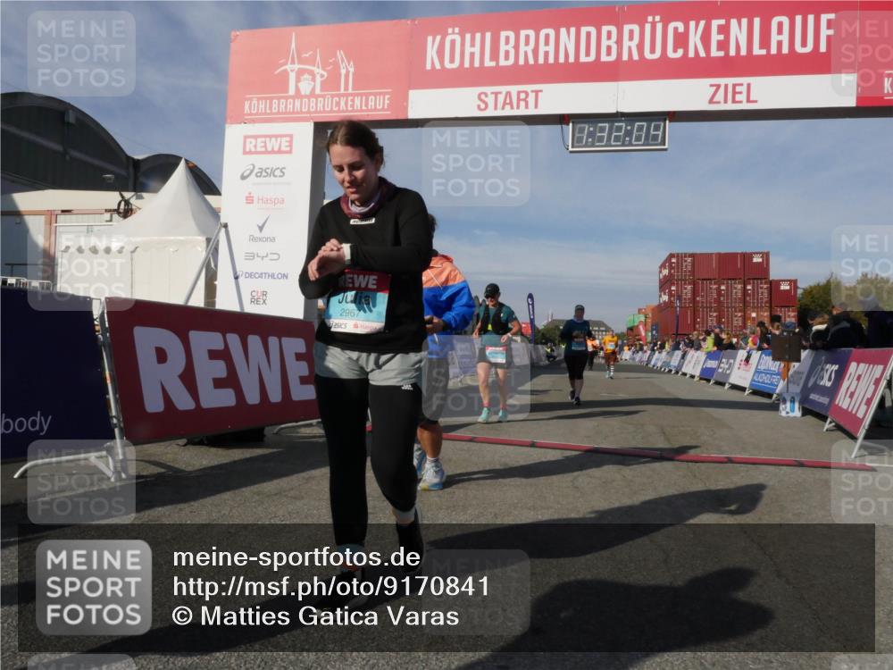 03.10.2025 - Köhlbrandbrückenlauf Matties Gatica Varas http://msf.ph/oto/9170841 03.10.2025 10:32:05 Ziel 1700, 1867, 2491, 2830, 3122 meine-sportfotos.de
