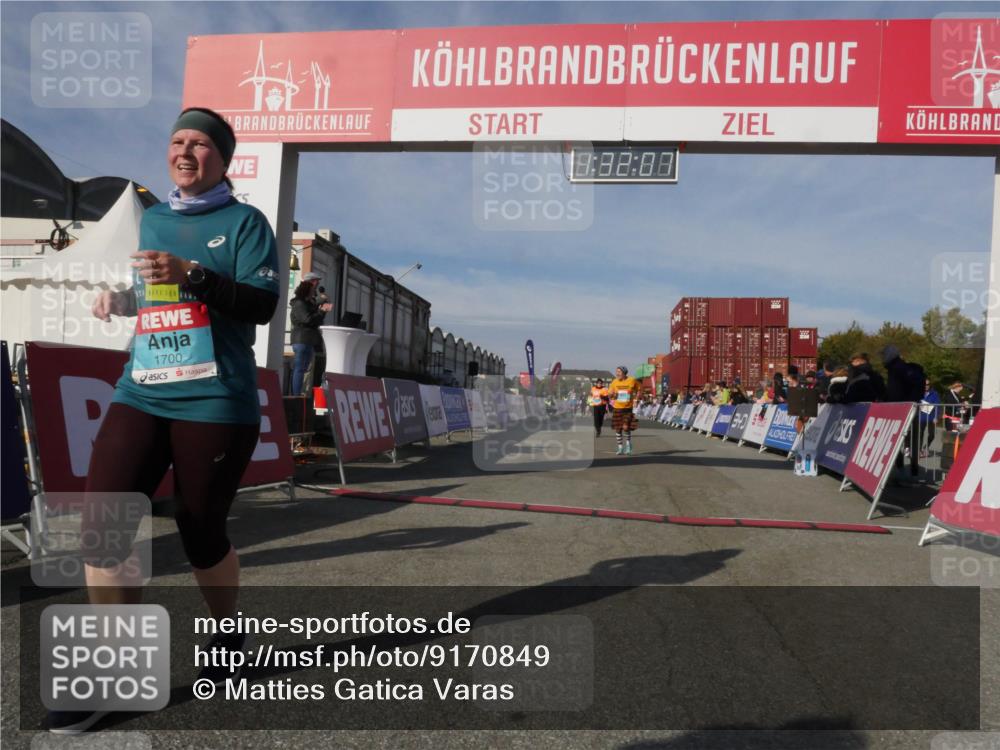 03.10.2025 - Köhlbrandbrückenlauf Matties Gatica Varas http://msf.ph/oto/9170849 03.10.2025 10:32:09 Ziel 1867, 3122 meine-sportfotos.de