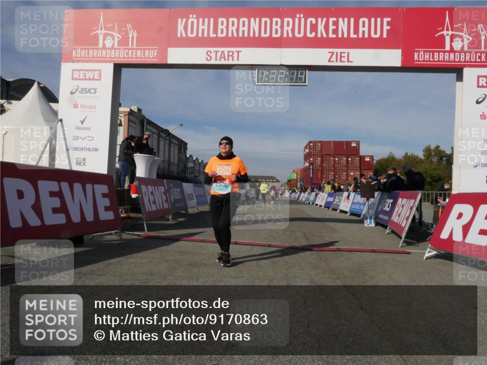 03.10.2025 - Köhlbrandbrückenlauf Matties Gatica Varas http://msf.ph/oto/9170863 03.10.2025 10:32:16 Ziel 1769, 2024, 2412, 2419, 2433, 2569, 3328, 3329 meine-sportfotos.de