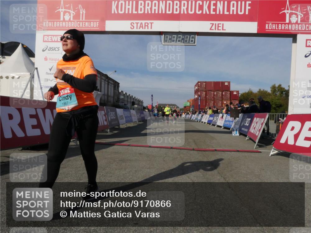 03.10.2025 - Köhlbrandbrückenlauf Matties Gatica Varas http://msf.ph/oto/9170866 03.10.2025 10:32:18 Ziel 1769, 2024, 2412, 2419, 2433, 2569, 3328, 3329 meine-sportfotos.de