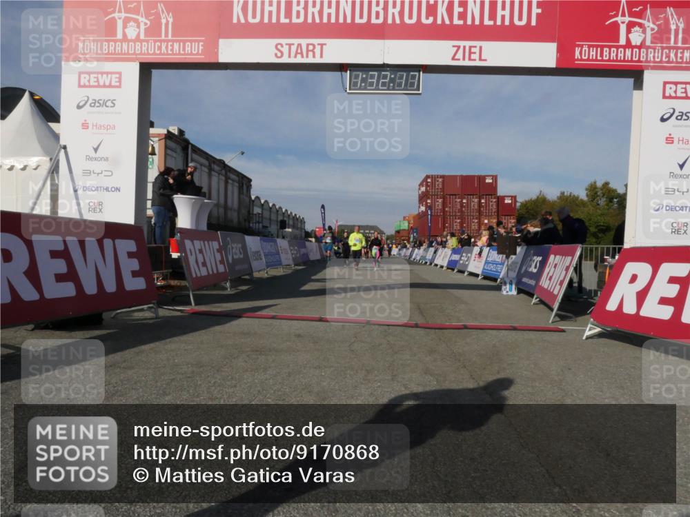 03.10.2025 - Köhlbrandbrückenlauf Matties Gatica Varas http://msf.ph/oto/9170868 03.10.2025 10:32:19 Ziel 1769, 2024, 2412, 2419, 2433, 2569, 3328, 3329 meine-sportfotos.de