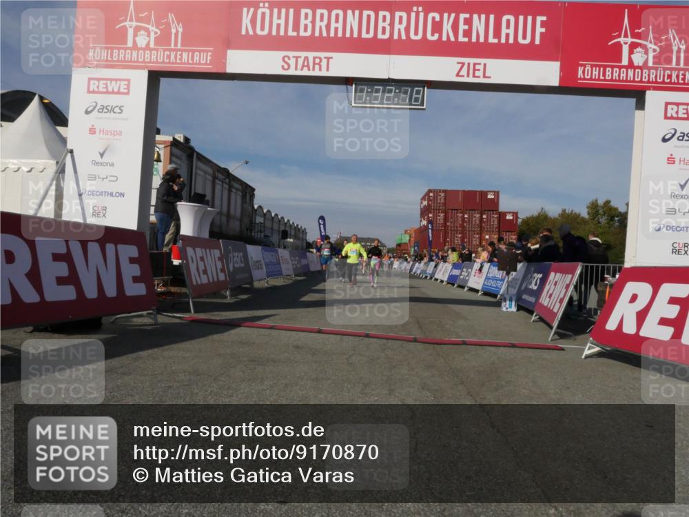 03.10.2025 - Köhlbrandbrückenlauf Matties Gatica Varas http://msf.ph/oto/9170870 03.10.2025 10:32:20 Ziel 1769, 2024, 2412, 2419, 2433, 2569, 3328, 3329 meine-sportfotos.de
