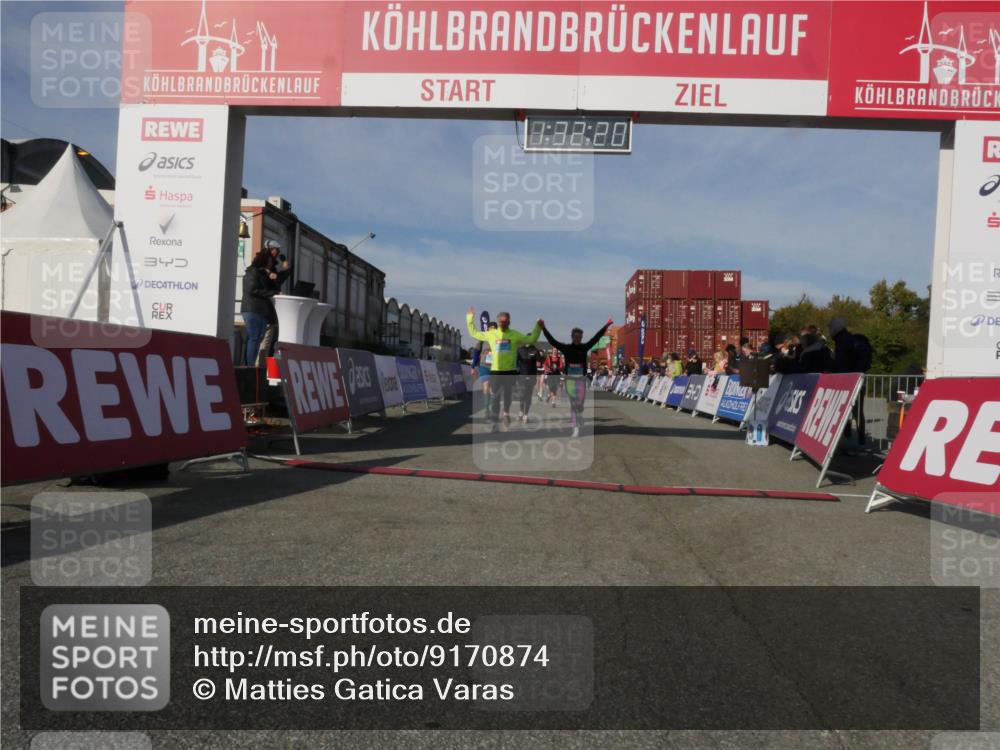 03.10.2025 - Köhlbrandbrückenlauf Matties Gatica Varas http://msf.ph/oto/9170874 03.10.2025 10:32:22 Ziel 1769, 2024, 2159, 2412, 2419, 2433, 2569, 3033, 3328, 3329 meine-sportfotos.de