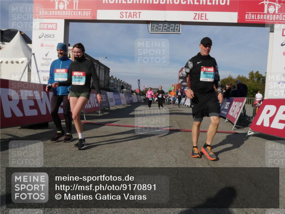 03.10.2025 - Köhlbrandbrückenlauf Matties Gatica Varas http://msf.ph/oto/9170891 03.10.2025 10:32:30 Ziel 1908, 1923, 2085, 2116, 2159, 2184, 2212, 2316, 2338, 2365, 2436, 2470, 2568, 2599, 3033, 3045, 3737, 3780 meine-sportfotos.de