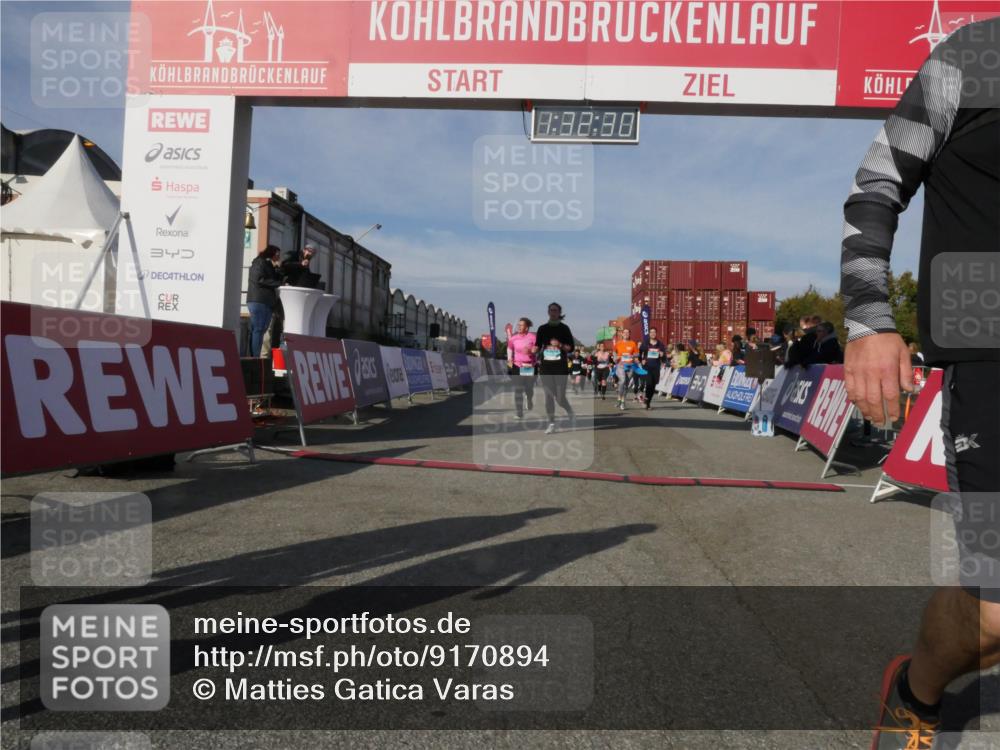 03.10.2025 - Köhlbrandbrückenlauf Matties Gatica Varas http://msf.ph/oto/9170894 03.10.2025 10:32:31 Ziel 1908, 1923, 2085, 2116, 2159, 2184, 2212, 2316, 2338, 2365, 2436, 2470, 2568, 2599, 3033, 3045, 3737, 3780 meine-sportfotos.de