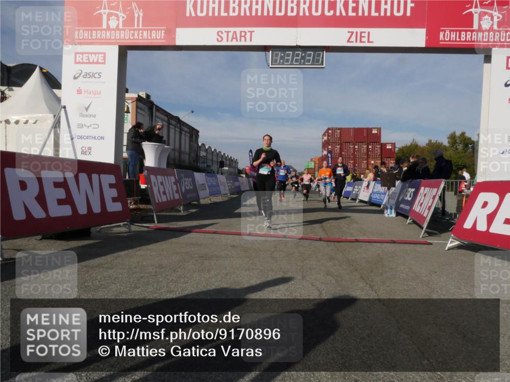 03.10.2025 - Köhlbrandbrückenlauf Matties Gatica Varas http://msf.ph/oto/9170896 03.10.2025 10:32:32 Ziel 1749, 1908, 1923, 2041, 2085, 2116, 2159, 2184, 2212, 2316, 2338, 2365, 2436, 2470, 2568, 2599, 3033, 3045, 3737, 3780 meine-sportfotos.de