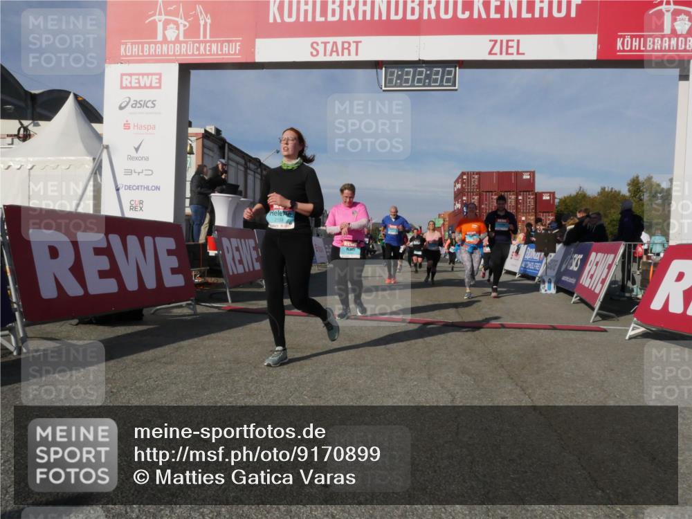03.10.2025 - Köhlbrandbrückenlauf Matties Gatica Varas http://msf.ph/oto/9170899 03.10.2025 10:32:34 Ziel 1749, 1908, 1923, 2041, 2085, 2116, 2184, 2212, 2316, 2338, 2365, 2436, 2470, 2568, 2599, 3045, 3737, 3780 meine-sportfotos.de