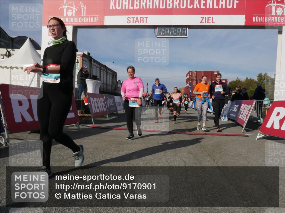 03.10.2025 - Köhlbrandbrückenlauf Matties Gatica Varas http://msf.ph/oto/9170901 03.10.2025 10:32:35 Ziel 1749, 1908, 1923, 2041, 2085, 2116, 2184, 2212, 2316, 2338, 2365, 2436, 2470, 2568, 2599, 3045, 3737, 3780 meine-sportfotos.de
